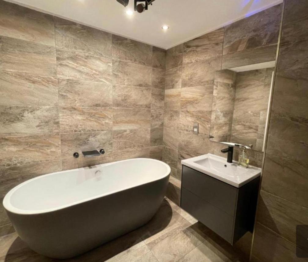 Holiday Apartment In Old Town إدنبرة المظهر الخارجي الصورة